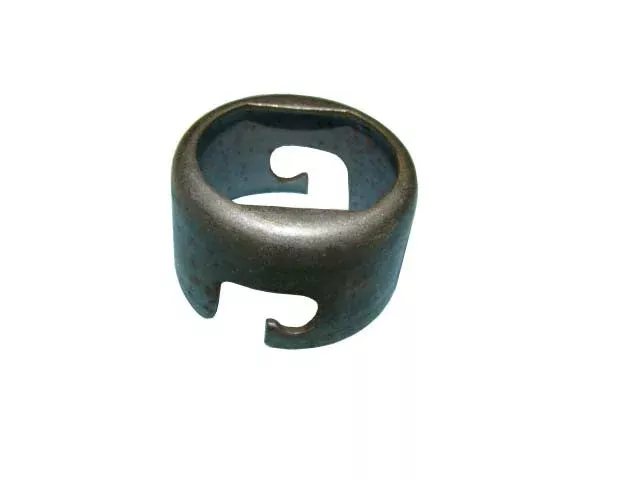 QU10148 1994-1997 Dodge NV4500 Twist Lock Shift Stub Retainer
