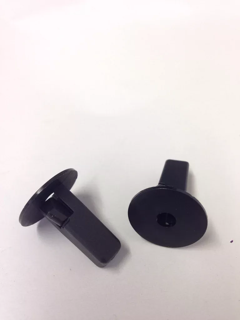 RETAINER – FENDER SPLASH SHILED PLACTIC (25 PCS)