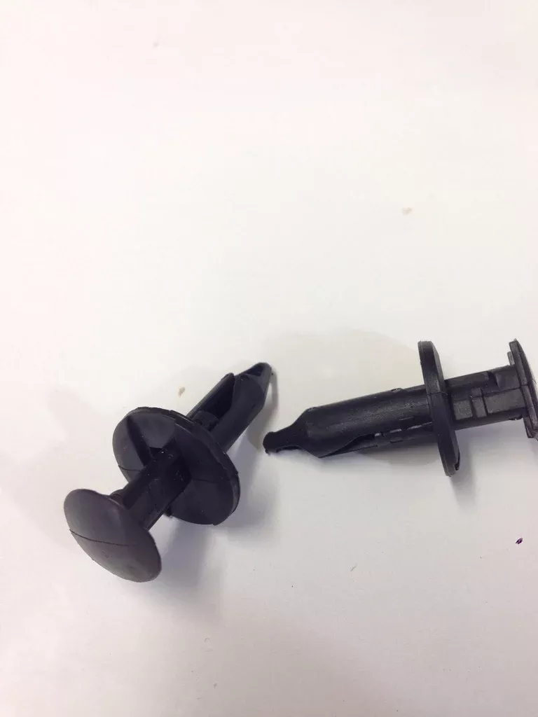 RIVET - DRIVE TYPE PLASTIC, FRONT BUMPER (15 PCS)